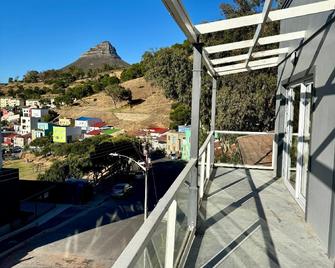 Soul Fam Hostel - Cape Town - Balcony