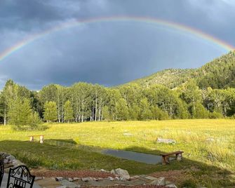 Close to Hot Springs Chalk Creek Meadows - Nathrop - Vista del exterior