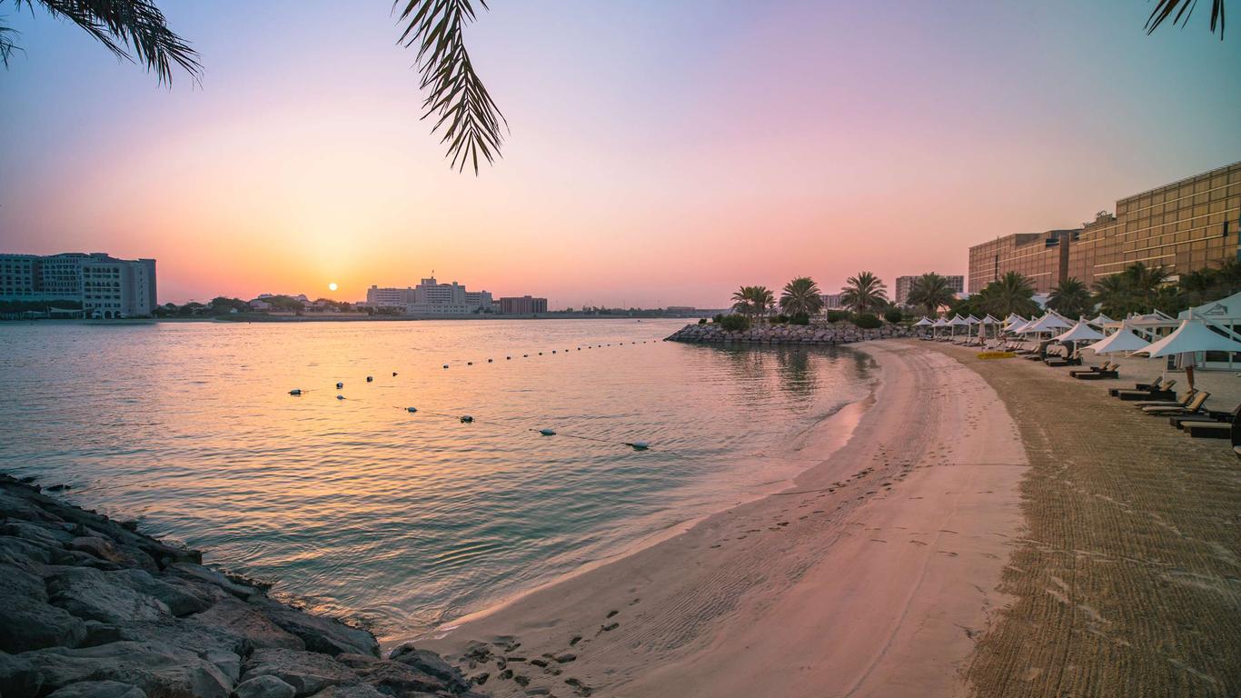 فندق تريدرز، قرية البري، أبوظبي