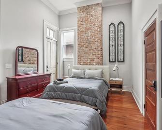 Upscale and Historic, 2 blocks to Streetcar, 4 to French Quarter, 6 to Frenchmen - Nueva Orleans - Habitación