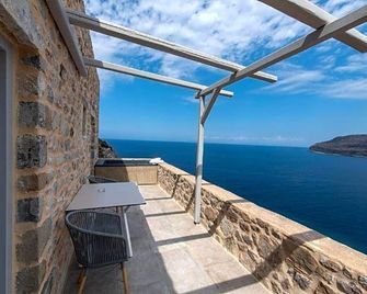 Limeni Village - Limeni - Balkon