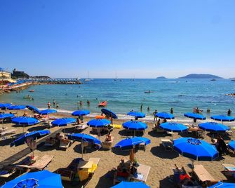Hotel San Terenzo - Lerici - Playa