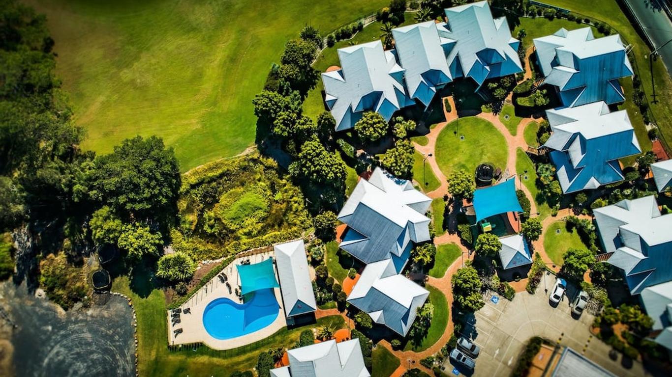 ريفرسايد هوليداي ريزورت أورونغا