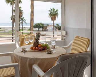 Comeback Looking for The Summer - Motril - Balcon