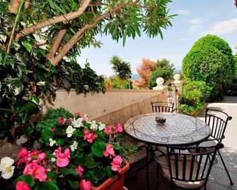 Apartments Etica - Postira - Hol