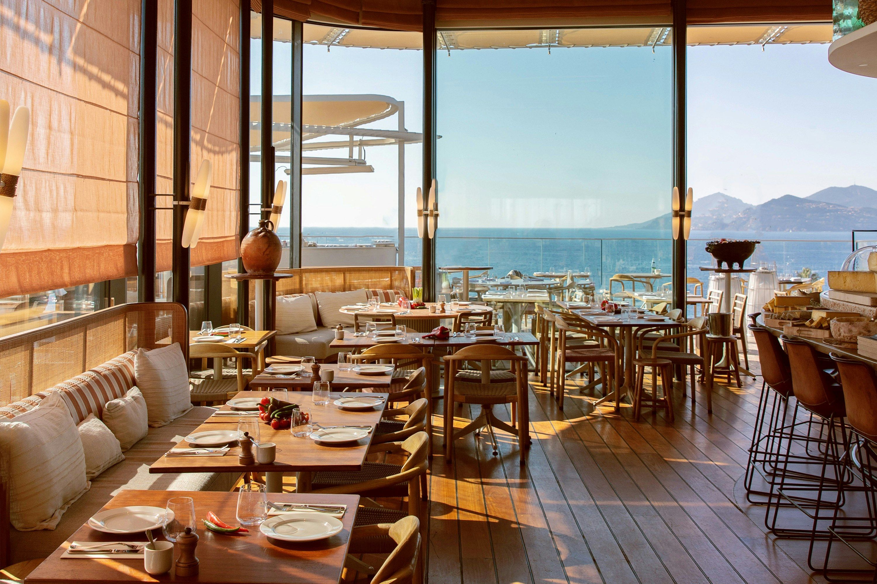 Hôtel & Spa Belle Plage - קאן - מסעדה