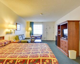 Windcrest Inn And Suites - Fredericksburg - Bedroom