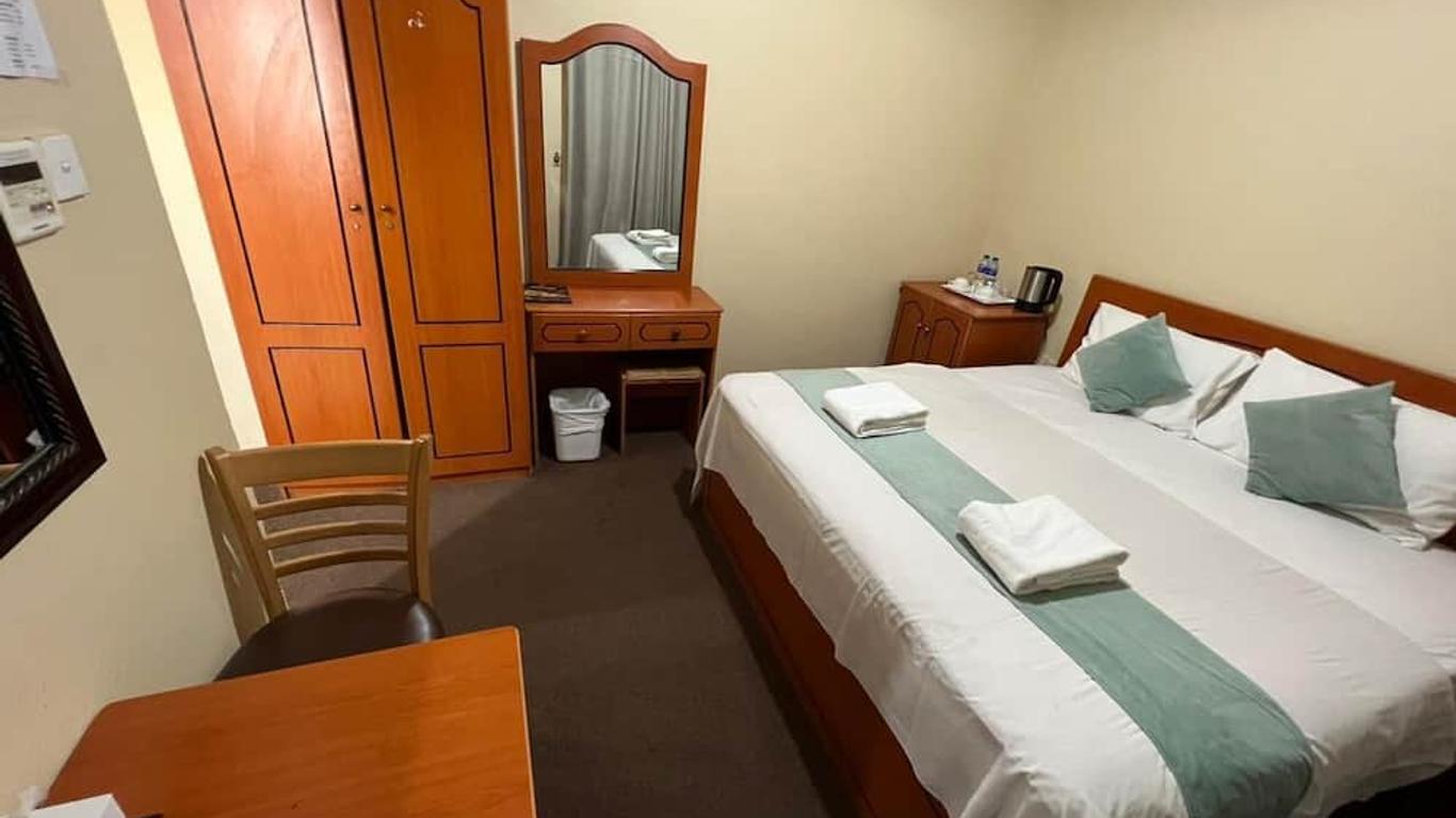 Al Jazeerah Hotel
