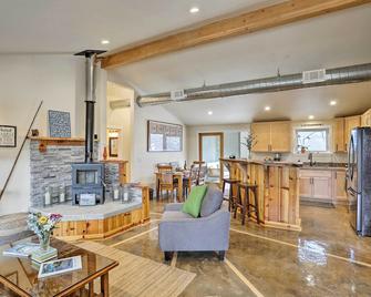 'Coastal Soul' Arcata Area California Home - Blue Lake - Sala de estar