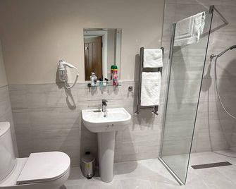 Super Nova Self-Service Hotel - Абердин