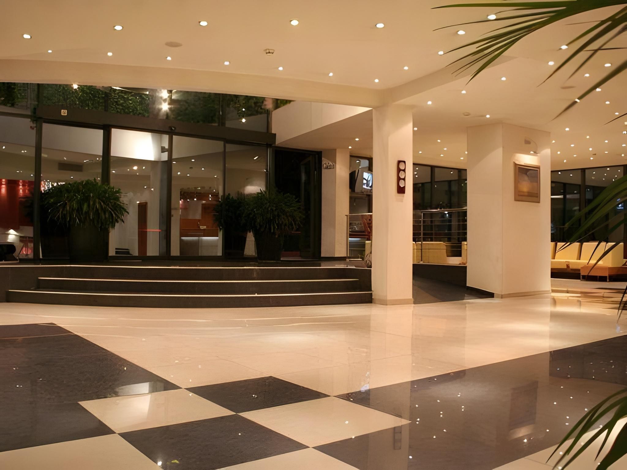 هوتل تريادا - صوفيا - ردهة