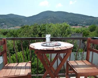 Hotel Amalia 2 - Skopelos - Balcon