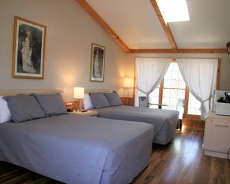 Lakeside Resort - Watkins Glen - Bedroom