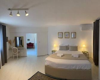 Kings Square Holiday Apartments - Polis Chrysochous - Bedroom