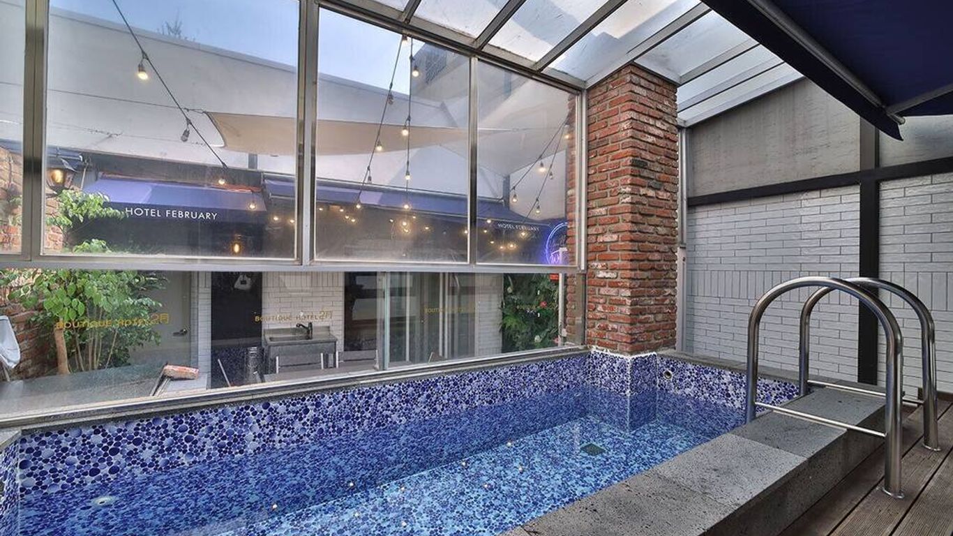 Daegu February Hotel Suseong