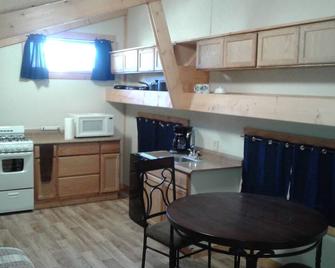 Big Horn Mountains Efficiency Apartment in loft - Buffalo - Küche