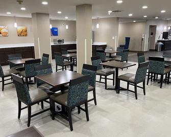 Quality Inn & Suites Spring Lake - Fayetteville Near Fort Liberty - Spring Lake - Restaurant