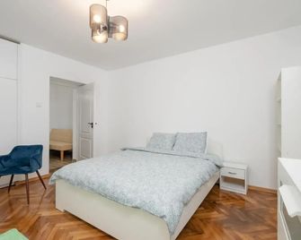 Relaxing Studio Near ParkLake Mall with Metro Access - Bucharest - Bedroom