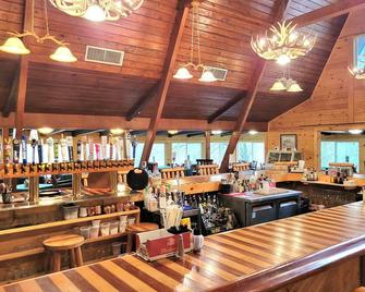 Coolfont Resort - Berkeley Springs - Bar