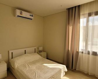 Chic 1-Bedroom with Pool View - Salalah - Bedroom
