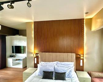 Balkonahe in Batangas, Overlooking Taal Lake and Tagaytay - Talisay - Bedroom