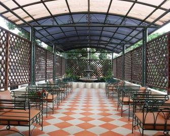Puri Sawo Manila - Jakarta - Restaurant