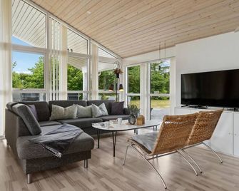 Gorgeous Home In Fjerritslev With Sauna - Fjerritslev - Obývací pokoj