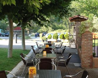 Hotel Marrodan - Arnedillo - Patio