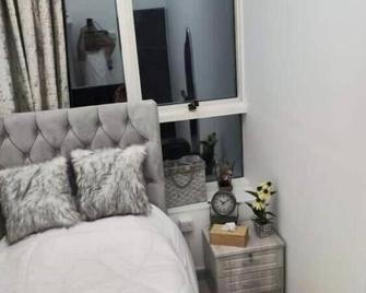 Partition in cozy sea view flat - Ajman