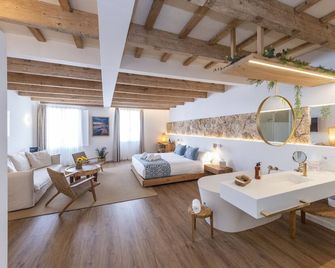Hotel S'Antiga Adults Only - Es Mercadal - Bedroom