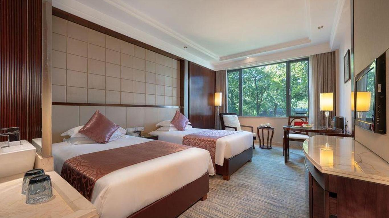 Hangzhou Huajia Shan Resort