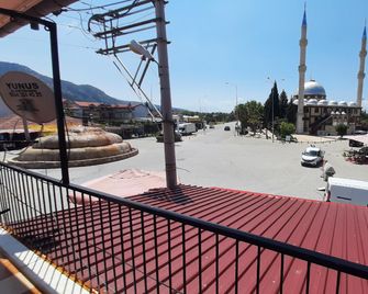 Batu Pansiyon - Denizli - Balkón