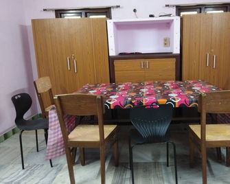A Spacious And Private Home - Pondicherry - Dining room