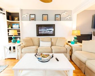 Ocean Glass Inn Condominiums - Rehoboth Beach - Salon