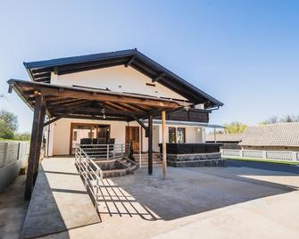 Holiday Home Toplica Natura with natural thermal Bath - Globocice - Edificio