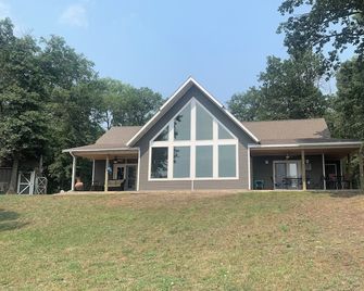 Amazing Lake Home in Baxter. Minutes to the golf courses and area attractions - Brainerd - Gebäude