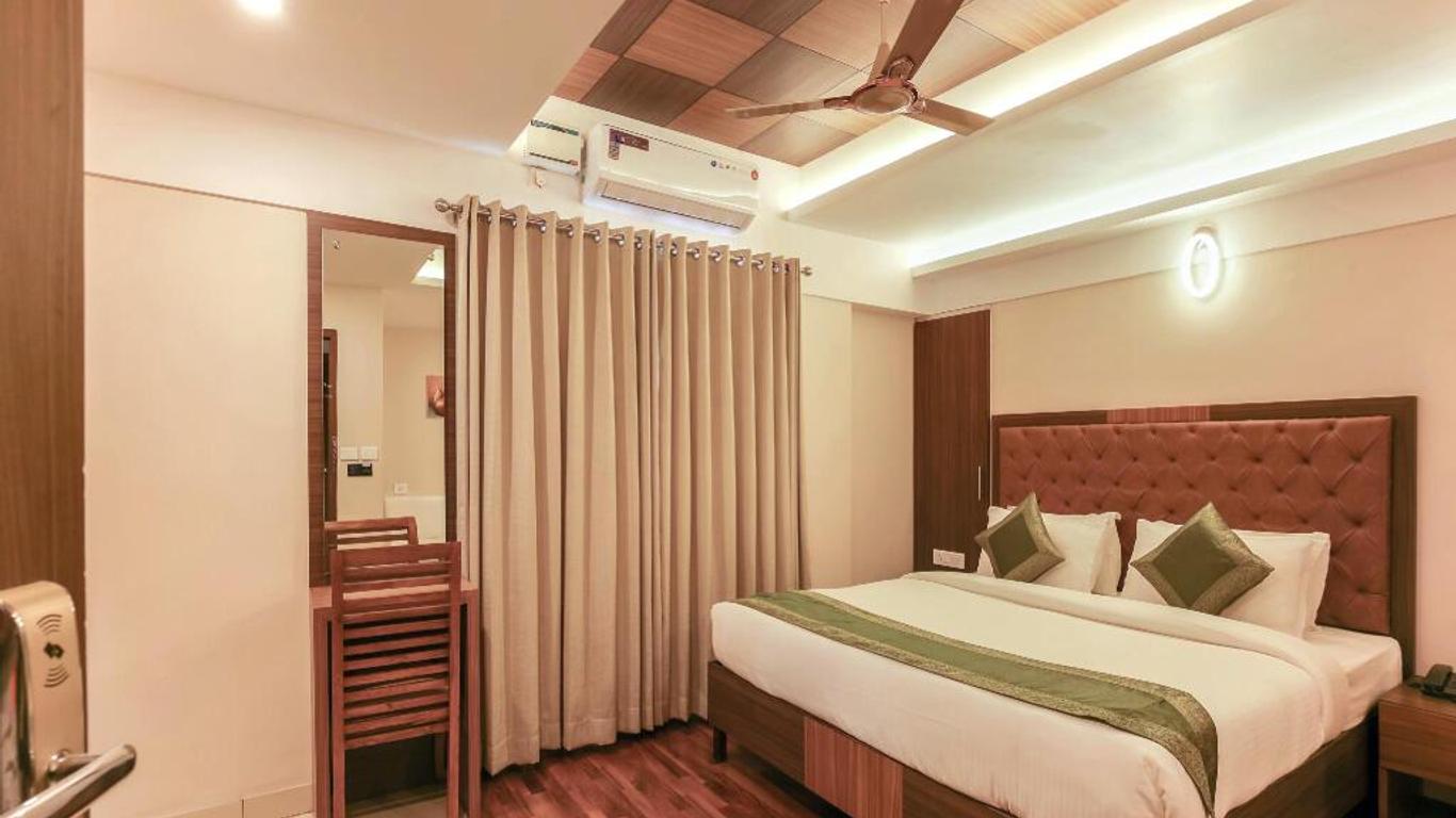 Treebo Goodland Residency - 500m from Railway Station