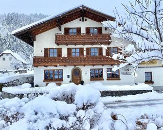 Hauszeit Appartements - Haus Im Ennstal - Budynek