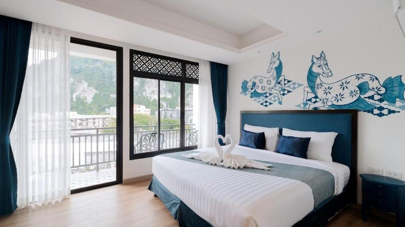 Sabai Mansion Pool & Spa