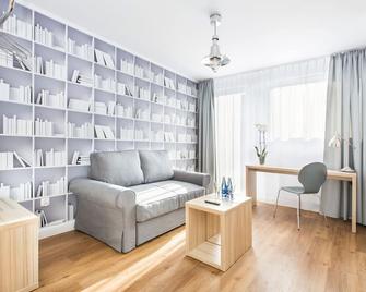 فندق سمارت - غدانسك - غرفة معيشة