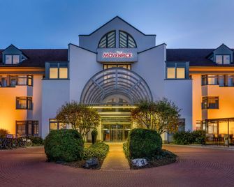 Mövenpick Hotel München Airport - Hallbergmoos - Gebäude