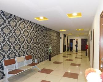 Hotel Shiva Club and Resort - Mundra - Lobby