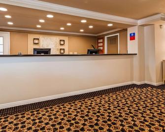 Lompoc Valley Inn and Suites - Lompoc - Lobby