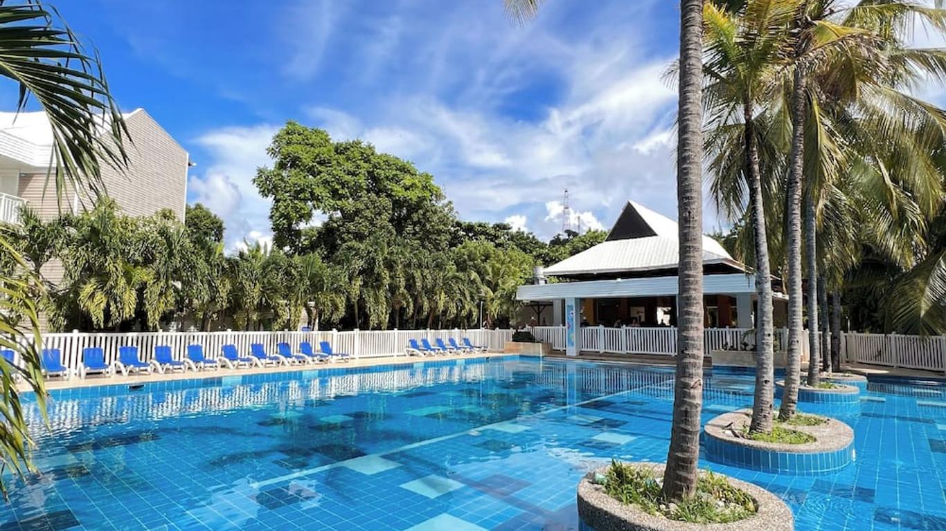 On Vacation Blue Cove