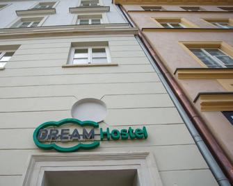 Safestay Warsaw Old Town - Warsaw - Building