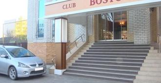 Club Hotel Boston - Brjansk - Gebouw