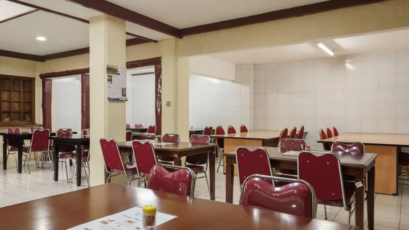 ريد دروز آت جالان جاكسا