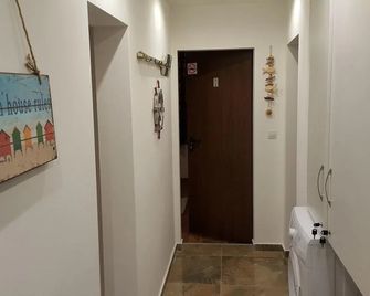 Guest Rooms Old Captain - Burgas - Pasillo