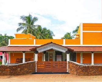 Trk Farms, Vinmeen Retreat - Vellore - Building