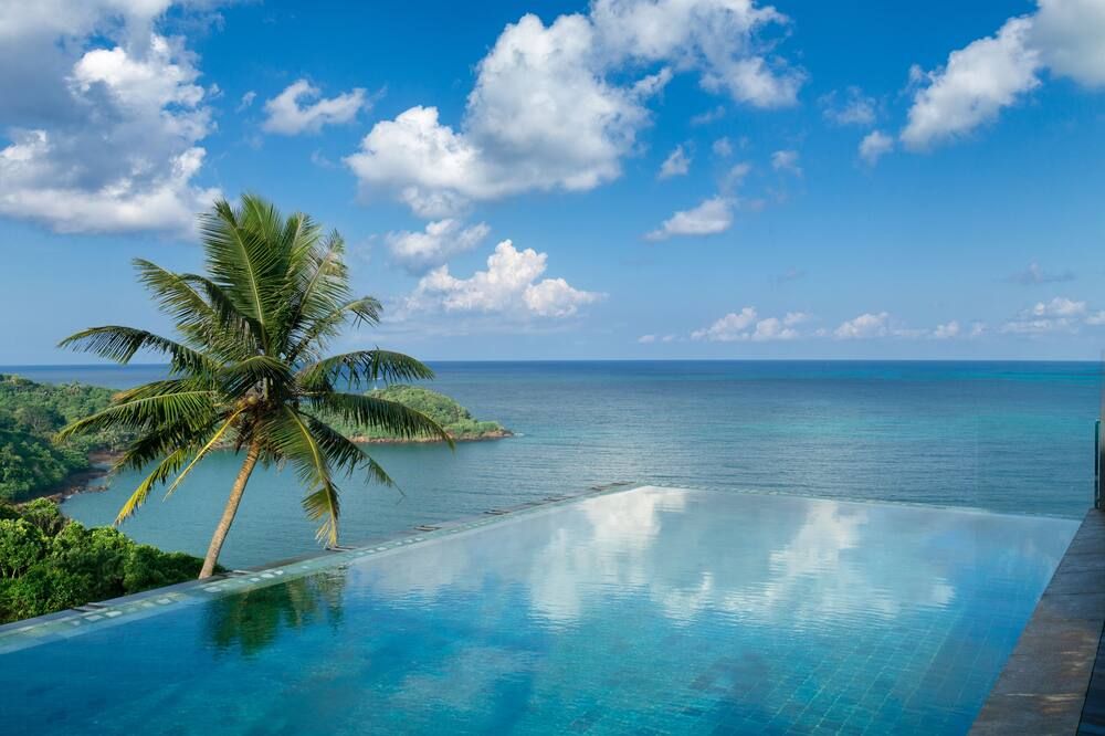 أجنس أوناواتونا - جالي - حوض السباحة